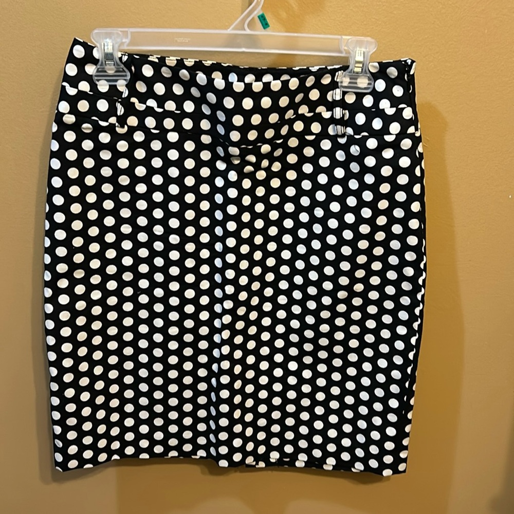 Cute classic black and white polka dot skirt